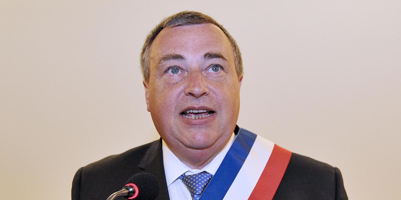 Le maire d orleans multiplie son salaire par quatre